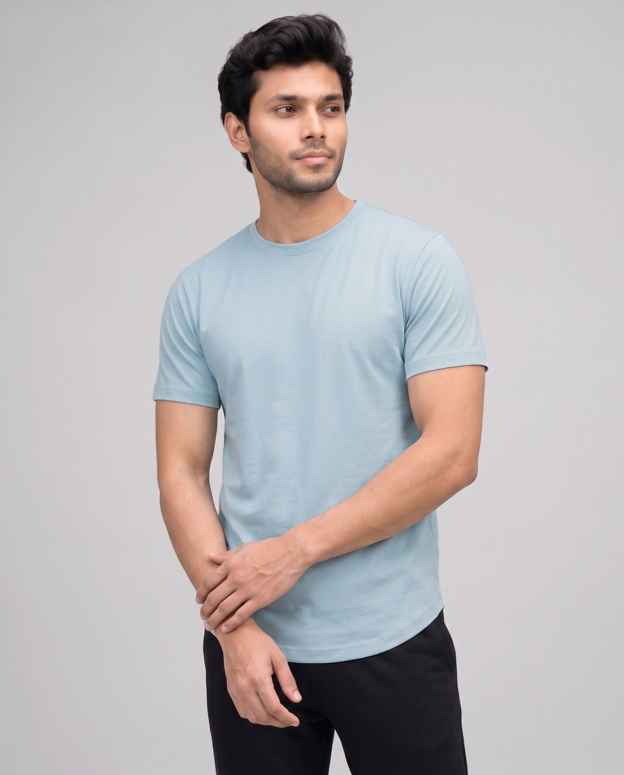 Nile blue men’s relaxed fit tee with bamboo fabric, cotton comfort and breathable thermoregulating performance