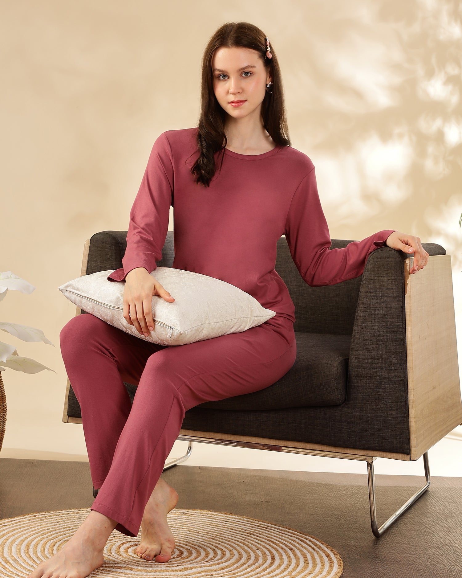 Estelle T-Shirt and Pant set for women
Wild Rose color coordinated outfit
Soft fabric casual matching set
Comfort fit everyday wear
Minimalist elegant lounge set
Breathable lightweight material
Perfect for relaxed styling
Versatile casual two-piece
Pairs well with sneakers or slides
Easy wear daily outfit