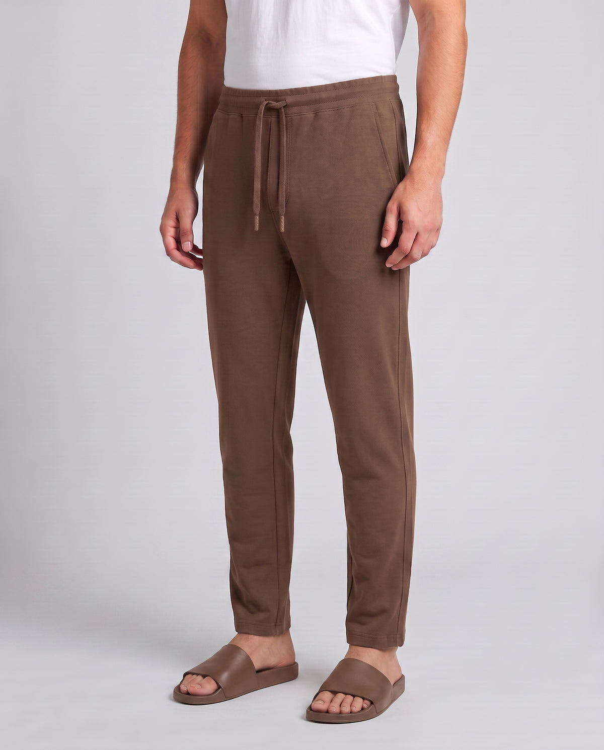 Mystic brown Urbanite bamboo cotton loungewear with soft breathable fabric and thermoregulating comfort for relaxed home wear