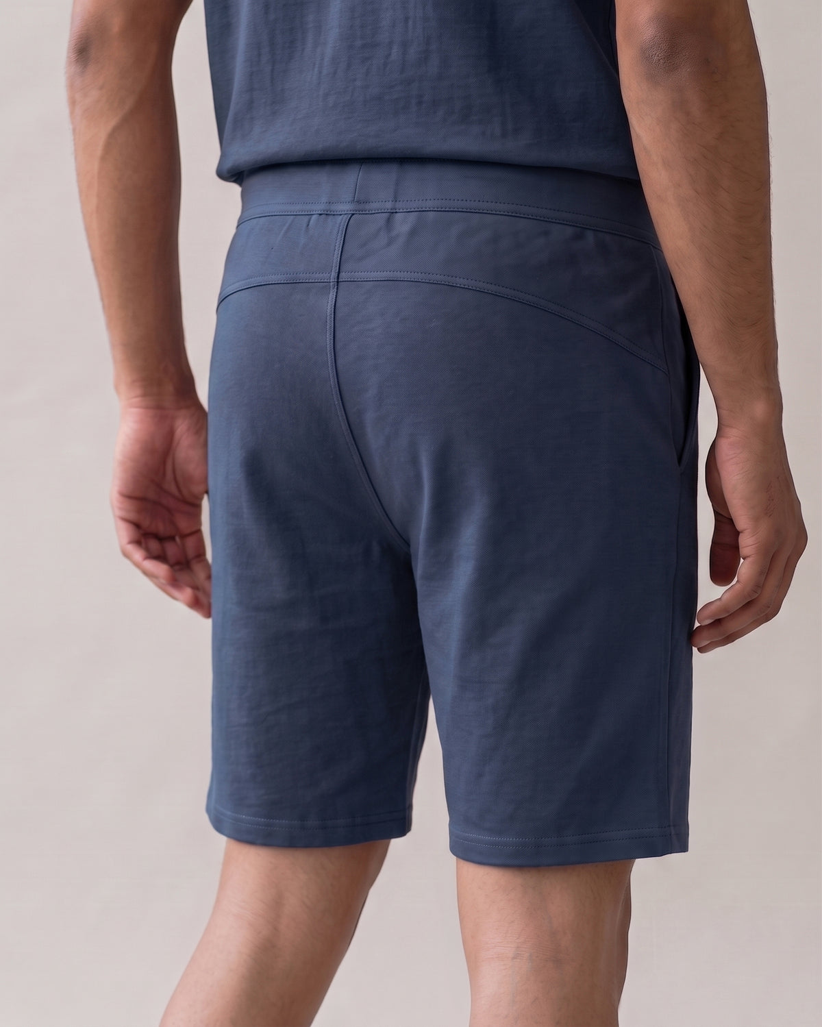 Navy blue men's cozy sleepwear tee crafted with bamboo fabric and cotton comfort for soft nighttime lounging
