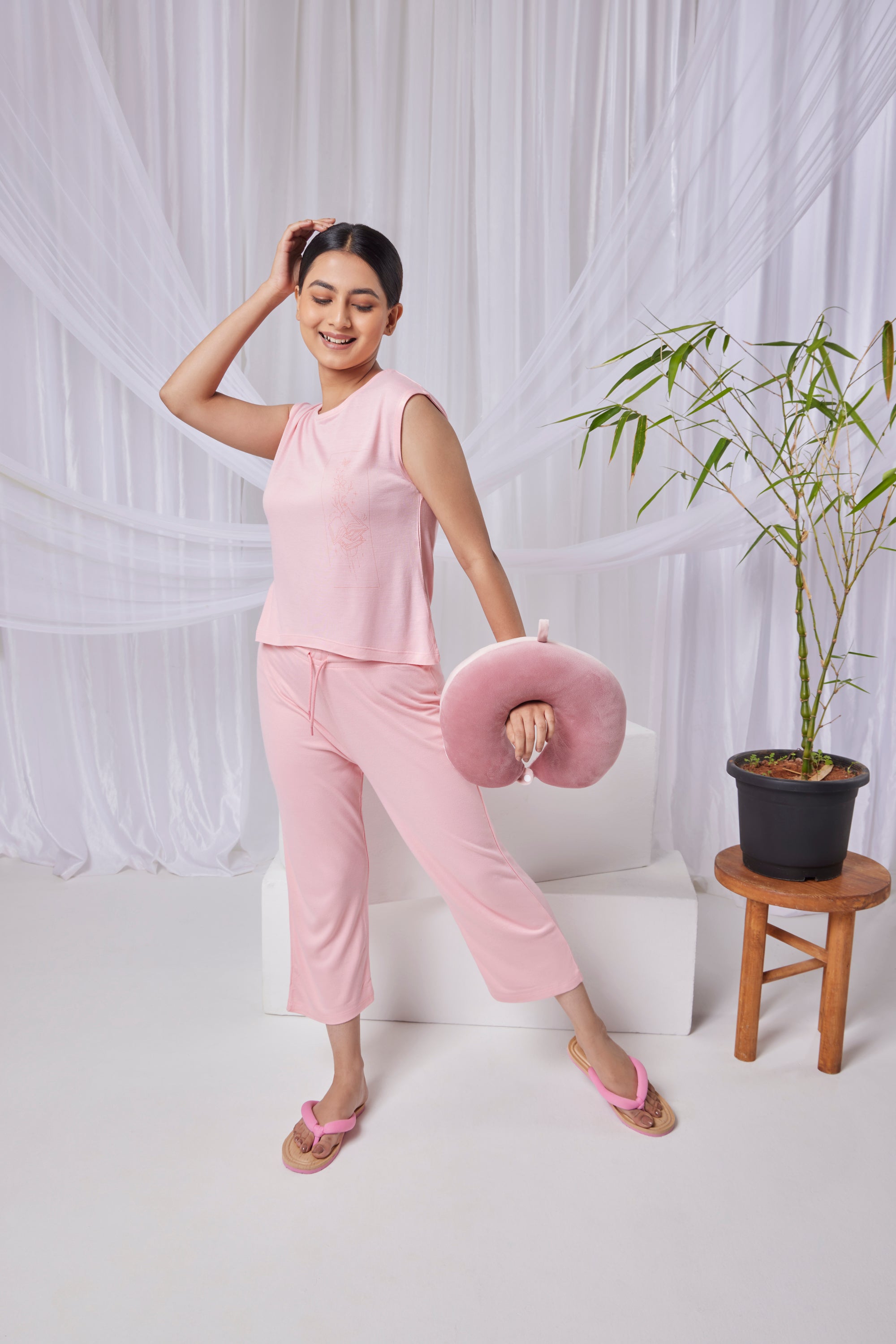 Nova Capri Pant  (Pink Candy)