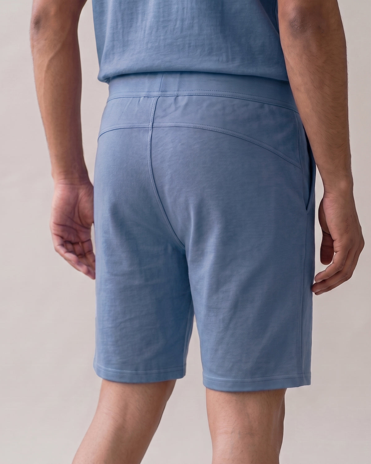 Serene blue men's relaxed loungewear top featuring bamboo fabric for breathable softness